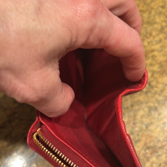 Prada Saffiano short billfold wallet - Picture 5 of 9